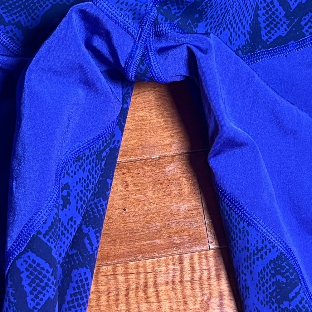 Savage X Fenty Deep Blue Snake-Print Leggings - Picture 5 of 9